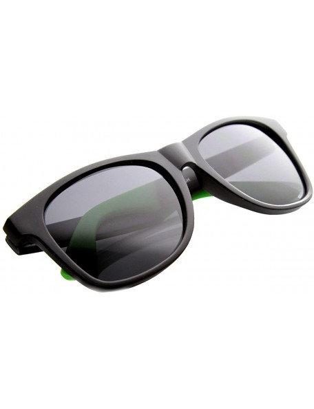 Wayfarer Unisex Retro Horned Rimmed Two Tone Arms Sunglasses - Black-green Smoke - CY11Y9LR6DH $10.94